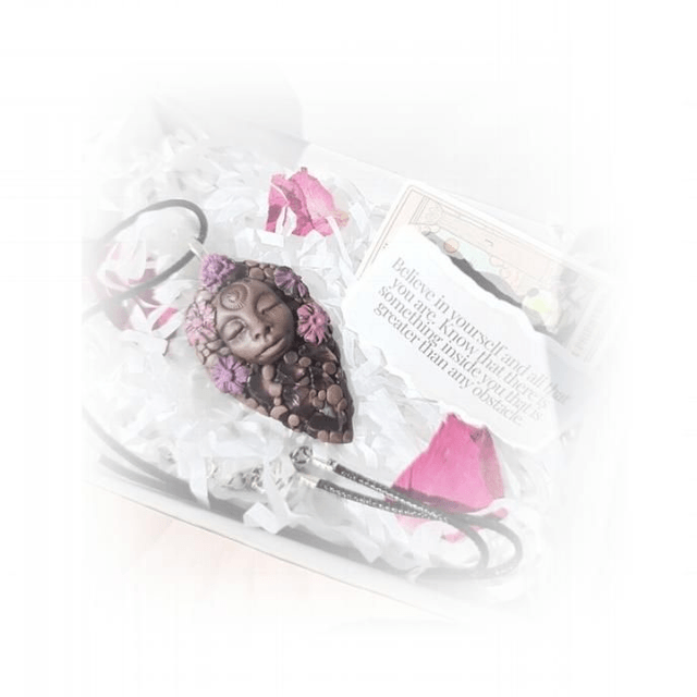 Collier Sacré Vénusienne – Déesse Fleur Améthyste – Bijou Médecine Féminin Sacré
